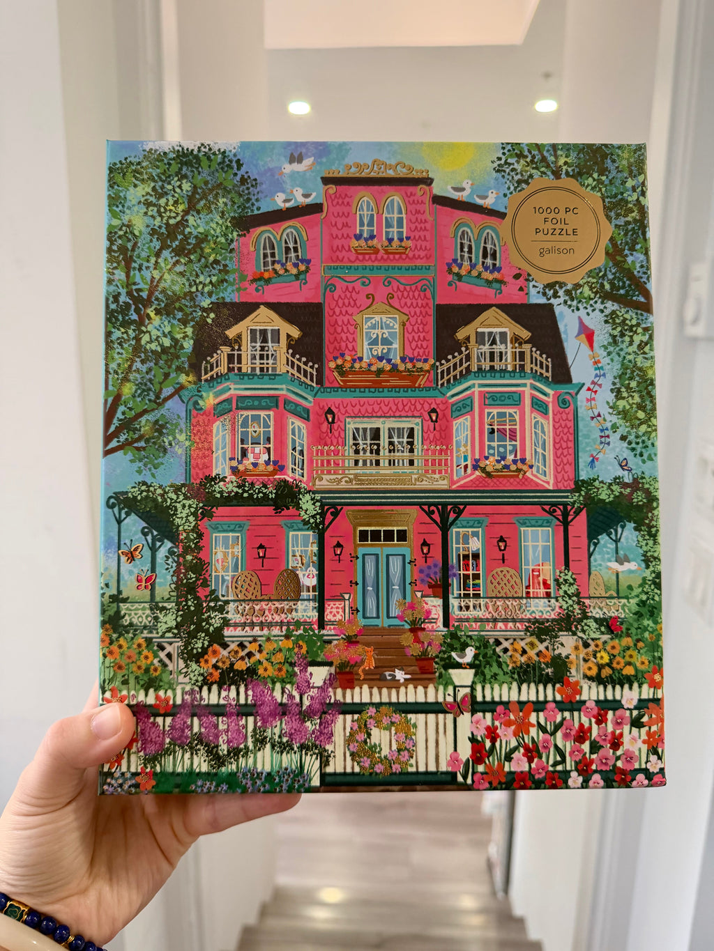 Galison | 1000 Pieces | Capeside Victorian Foil Puzzle