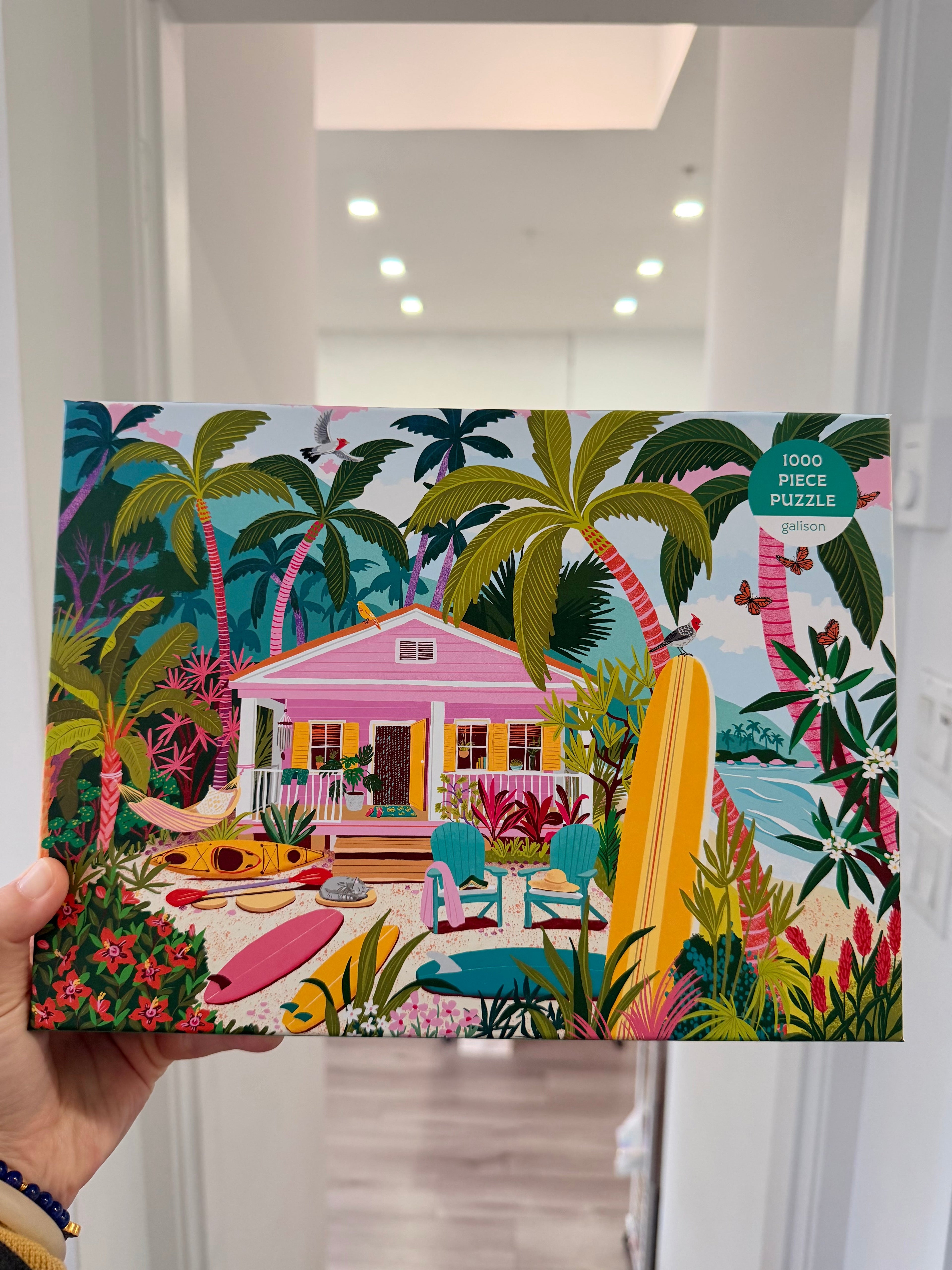 Galison | 1000 Pieces | Surfside Bungalow Puzzle